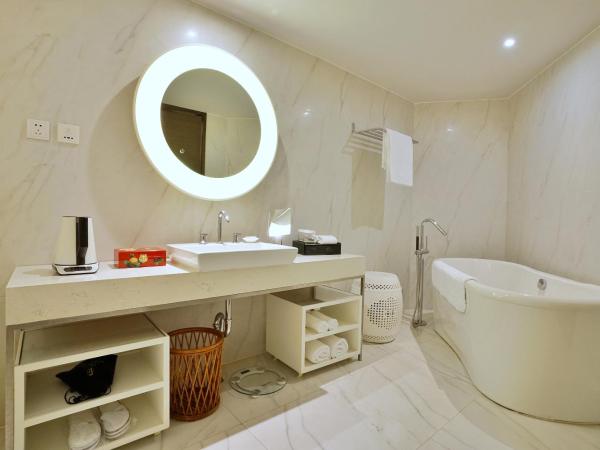 Metropolo Classiq Dahua Hotel Shanghai Jing'an : photo 4 de la chambre suite double ultra sassy