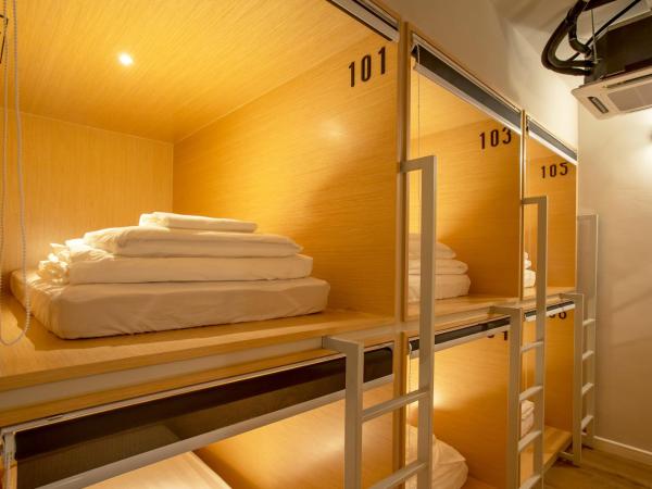 Yote 28 : photo 3 de la chambre lit simple dans dortoir pour hommes