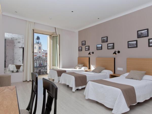 Hotel Europa : photo 1 de la chambre chambre quadruple - vue sur puerta del sol