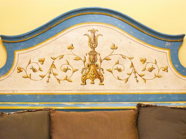 Hotel Palazzo Guardati : photo 2 de la chambre chambre triple supérieure