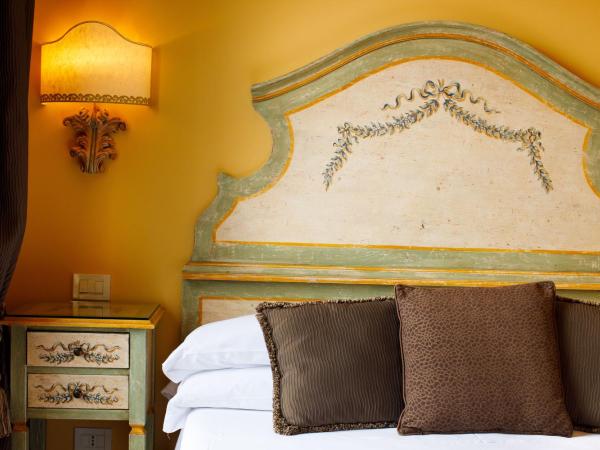 Hotel Palazzo Guardati : photo 2 de la chambre chambre simple de luxe - vue sur mer