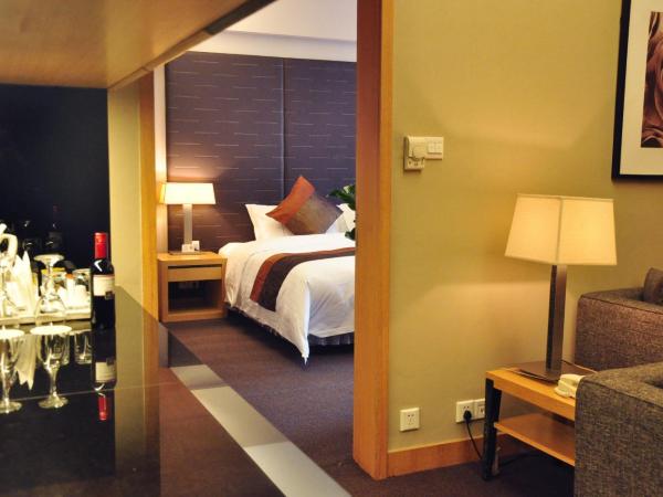 Jianguo Hotel Guangzhou : photo 4 de la chambre suite supérieure