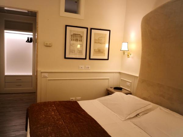 Hotel San Luca : photo 9 de la chambre petite chambre double