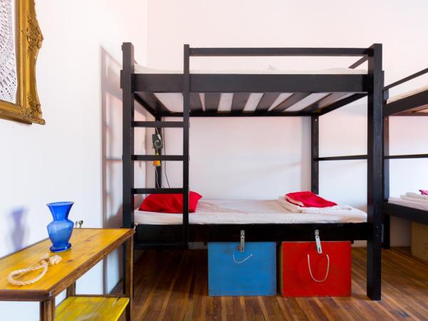 Das Nest Budapest : photo 4 de la chambre lit dans dortoir mixte de 6 lits