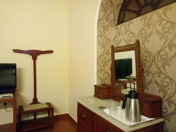 Taj Mahal Hotel Abids : photo 1 de la chambre suite