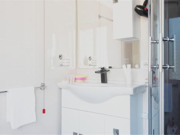 B&B Ciclamino : photo 5 de la chambre chambre triple de luxe