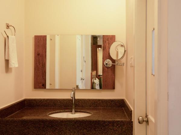 Treebo The Qasr : photo 9 de la chambre chambre double deluxe