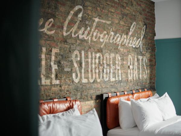 The Chicago Hotel Collection Wrigleyville : photo 3 de la chambre chambre double avec lit queen-size