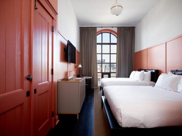 The Chicago Hotel Collection Wrigleyville : photo 4 de la chambre chambre double avec lit queen-size