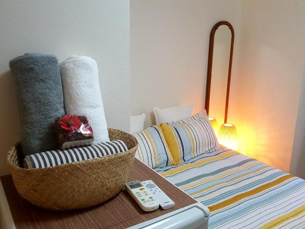 Shinjuku Sky hostel : photo 2 de la chambre chambre double deluxe avec baignoire