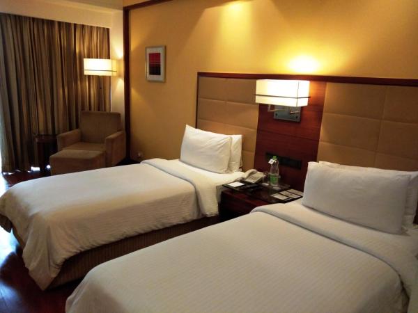 Park Inn Gurgaon : photo 4 de la chambre superior double or twin room with early check in at 10:30am and late check out at 3pm, upgrade to next category (subject to avl) , with 10% discount on food and soft beverages