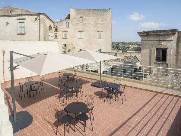 Palazzo Montemurro : photo 2 de la chambre suite avec balcon