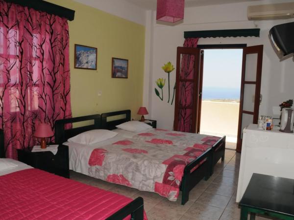 Villa Koronios : photo 2 de la chambre chambre triple standard