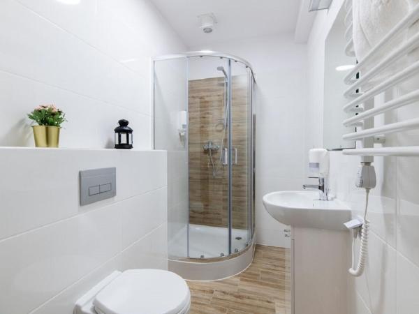 DIETLA 99 APARTMENTS - IDEAL LOCATION - in the heart of Krakow : photo 7 de la chambre appartement supérieur