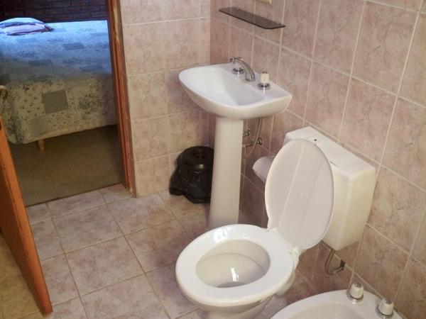 Hostel Buenos Aires : photo 9 de la chambre chambre lit queen-size