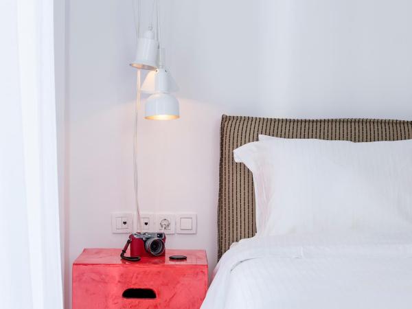 Loizos Stylish Residences : photo 7 de la chambre chambre double ou lits jumeaux exécutive