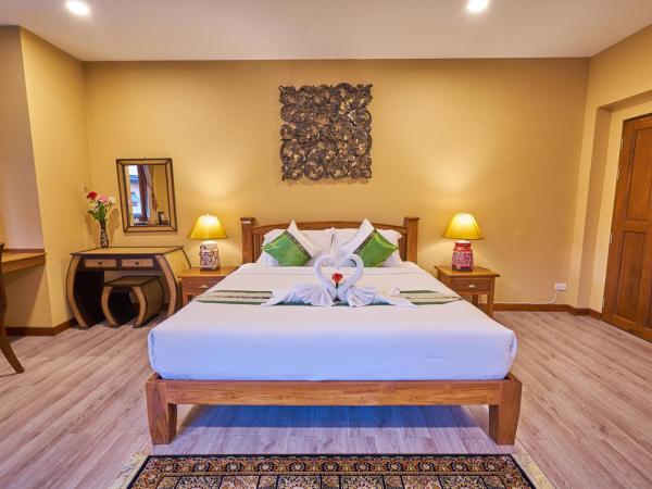 Mina Garden Villa Resort : photo 2 de la chambre chambre lit queen-size - vue sur piscine