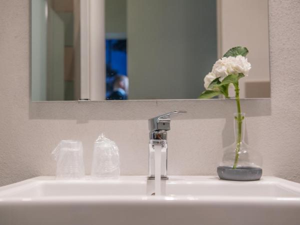 Medusa Chiaia 164 : photo 7 de la chambre chambre double deluxe