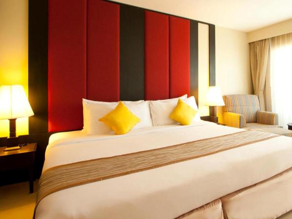 Intimate Hotel Pattaya - SHA Extra Plus : photo 4 de la chambre chambre deluxe double ou lits jumeaux