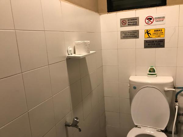 Nusantara Mattwaddien Hostel : photo 4 de la chambre chambre triple basique