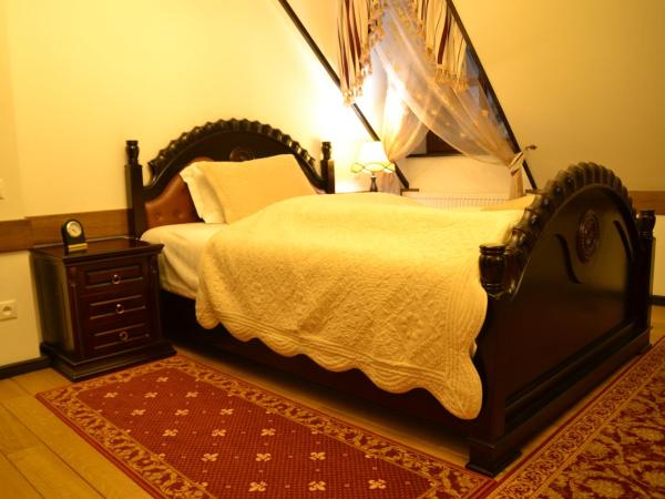 Zámek Lužec Spa & Wellness Resort : photo 3 de la chambre chambre triple de luxe avec lits jumeaux