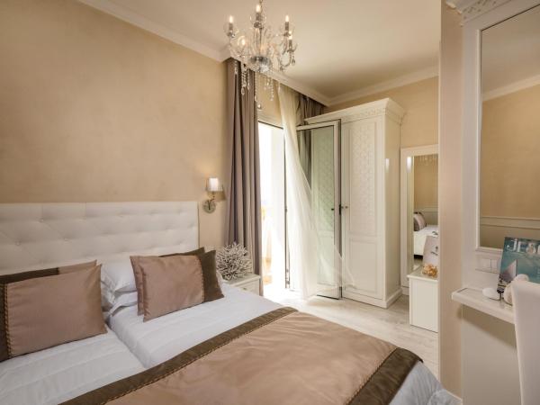 Luxor e Cairo The Beach Resort : photo 2 de la chambre chambre double ou lits jumeaux de luxe avec balcon et accès au spa - vue latérale sur mer