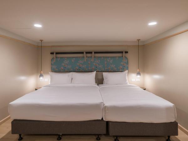 The Blanket Hotel Phuket Old Town : photo 1 de la chambre suite junior familiale
