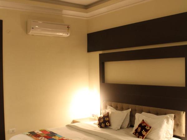 Hotel H R Palace : photo 9 de la chambre chambre double ou lits jumeaux supérieure