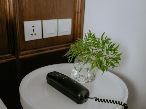 Kampi Hotel Tunjungan - Surabaya : photo 5 de la chambre champs room hollywood