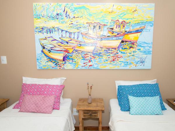 Pousada La Dolce Vita : photo 3 de la chambre suite principale avec salle de bains