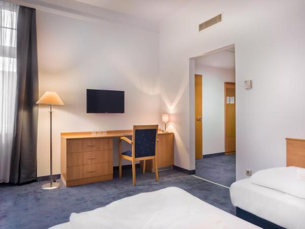 Hotel Golden Park Budapest : photo 4 de la chambre chambre triple