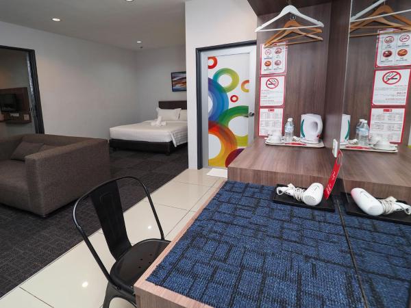 S Boutique Hotel : photo 5 de la chambre suite familiale