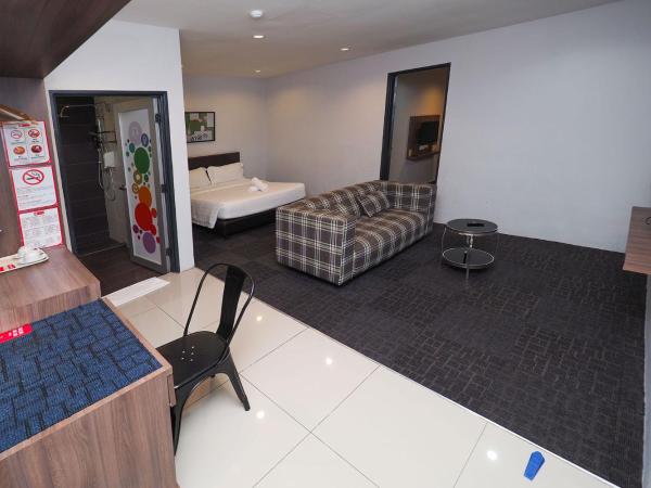 S Boutique Hotel : photo 3 de la chambre suite familiale