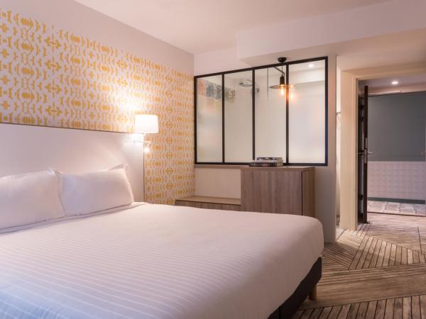 The Originals Boutique, Hôtel Maison Montmartre Paris Les Puces : photo 6 de la chambre suite junior