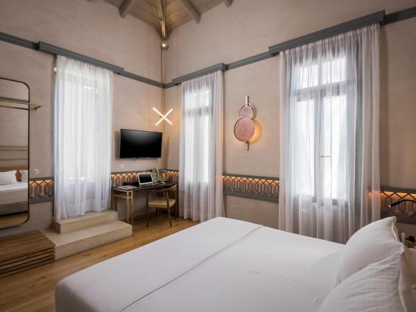 Scala de Faro : photo 2 de la chambre chambre double deluxe avec terrasse privée - vue sur montagne