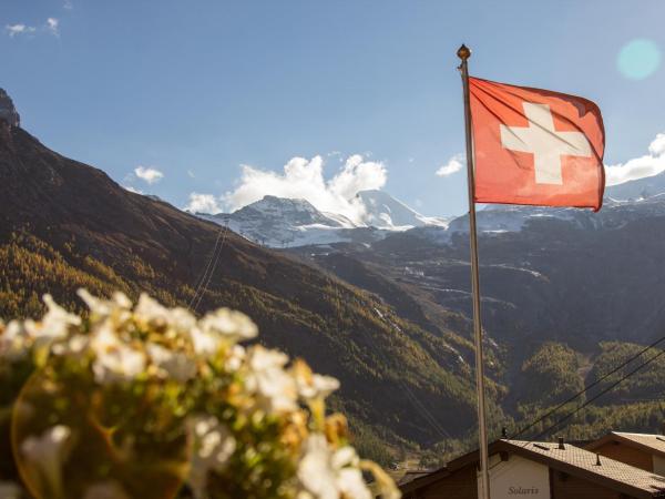 Boutique Lodge Spycher : photo 1 de la chambre suite deluxe avec balcon - vue sur montagne