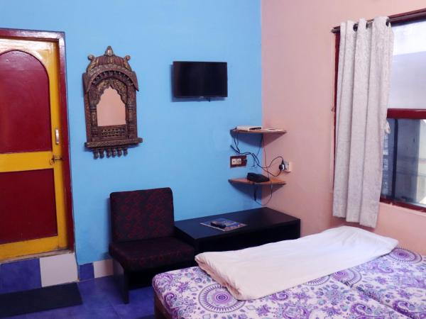 Govind Hotel : photo 1 de la chambre chambre double Économique