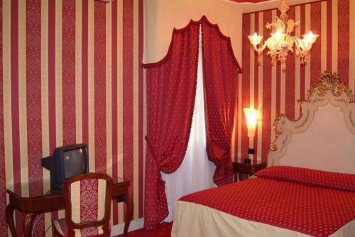 Hotel Belle Epoque : photo 4 de la chambre chambre double ou lits jumeaux