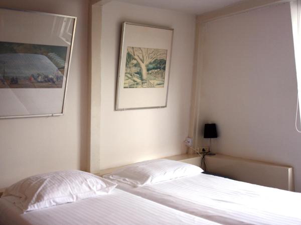 Hostel The Veteran : photo 5 de la chambre chambre simple avec installations communes