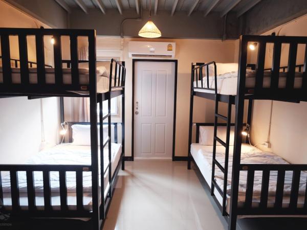 Khaosan Station : photo 3 de la chambre lit dans dortoir mixte de 4 lits