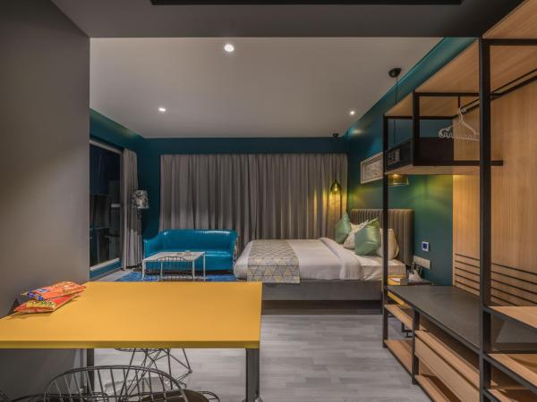 Hotel B plus L : photo 3 de la chambre studio avec vue sur jardin