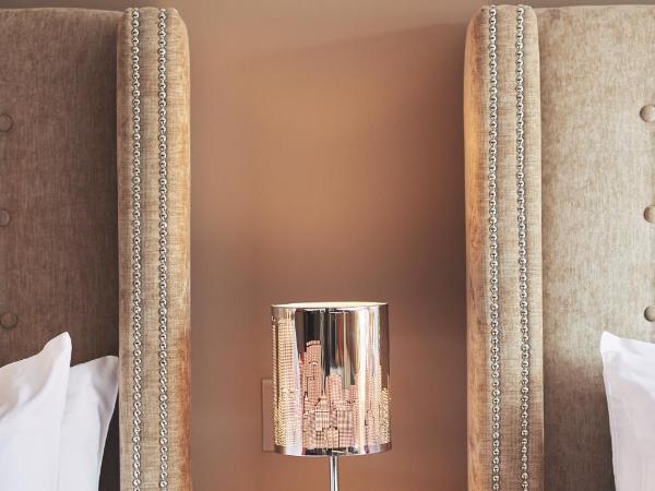 Auberge Saint-Antoine : photo 2 de la chambre chambre double confort avec 2 lits doubles