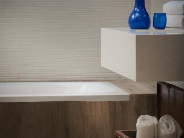 MAZMI CASA : photo 4 de la chambre chambre double ou lits jumeaux deluxe - vue sur rivière