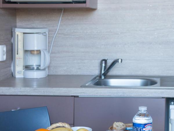 Résidence Espace Thermal : photo 5 de la chambre studio lit king-size