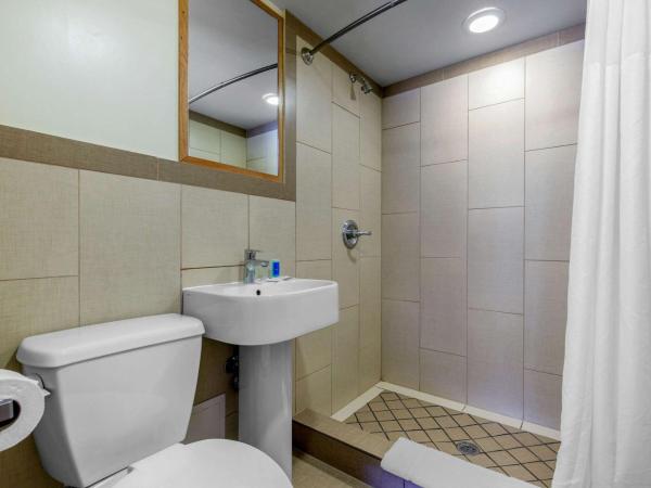 Rodeway Inn : photo 4 de la chambre chambre double avec 2 lits doubles - non-fumeurs