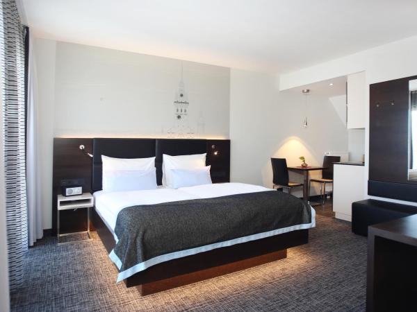 Schiller 5 Hotel : photo 1 de la chambre chambre double avec balcon