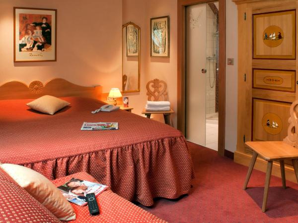 Hotel Saint-Martin : photo 1 de la chambre chambre double ou lits jumeaux supérieure