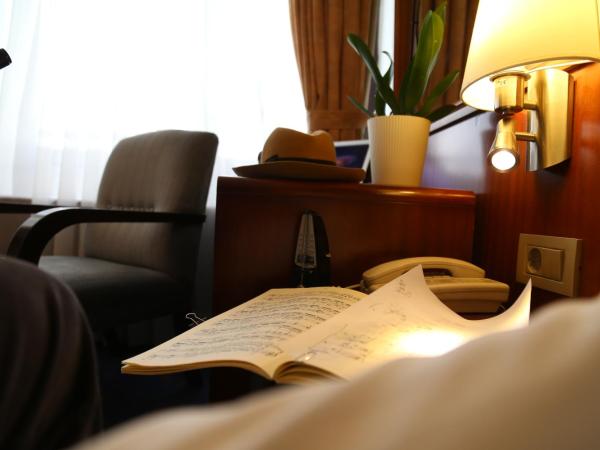 Hotel Best : photo 9 de la chambre suite