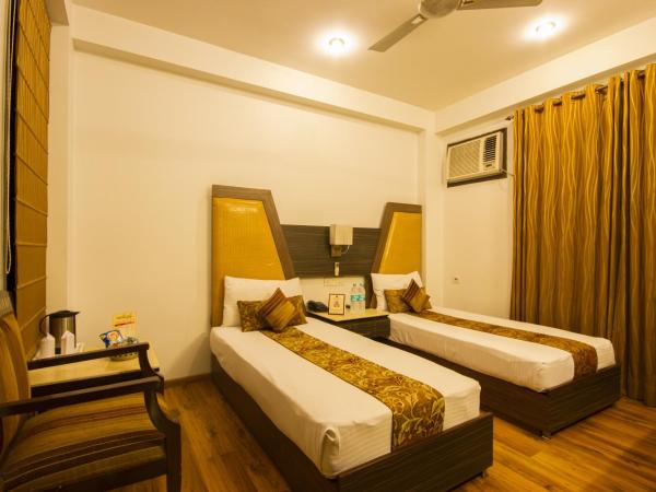 Hotel Sunstar Heights : photo 9 de la chambre petite chambre double ou lits jumeaux