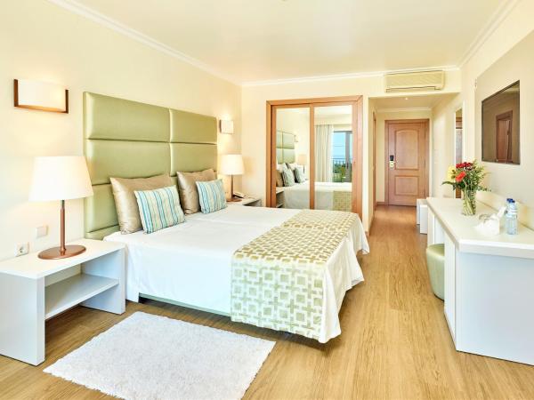 Hotel Baia Grande : photo 1 de la chambre chambre lits jumeaux de luxe avec vue sur les terres